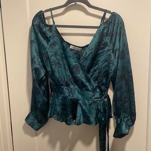 Do + Be emerald Boutique silk wrap/tie blouse sz M